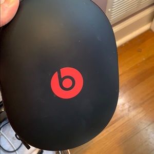 BEATS BY DR. DRE B0501 WIRELESS BLUETOOTH STUDIO 2